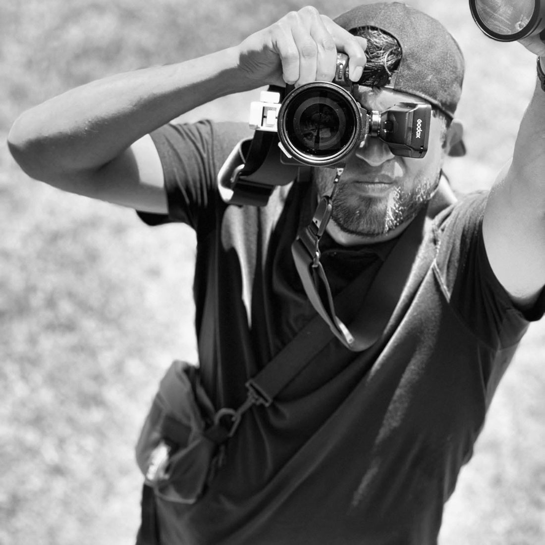 Dani, fotógrafo y filmmaker, con su cámara